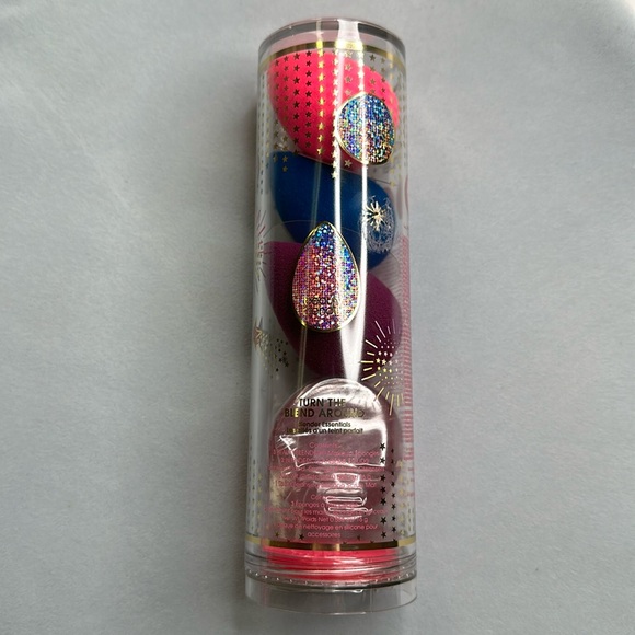 🧰 BEAUTYBLENDER | LIMITED EDITION ‘TURN THE BLEND AROUND’ BEAUTY SPONGE SET - Picture 1 of 9
